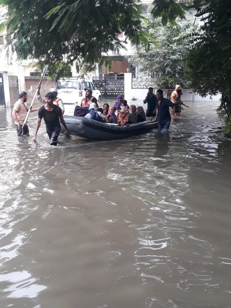 Rescue work in Tolichowki